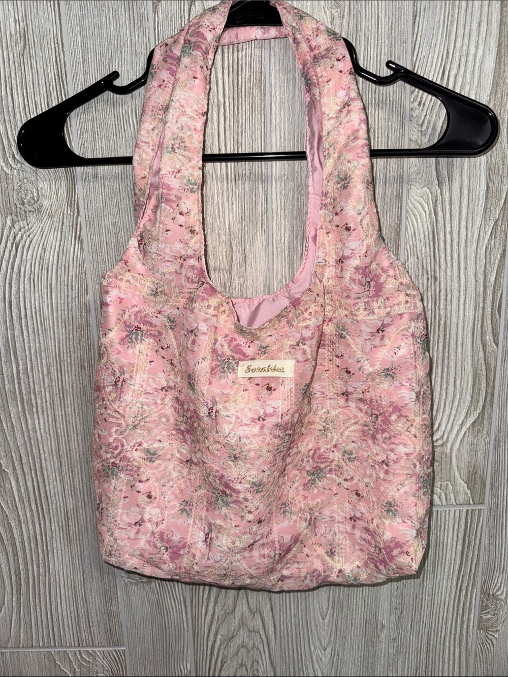 Pink Floral Quilted Shoulder Tote